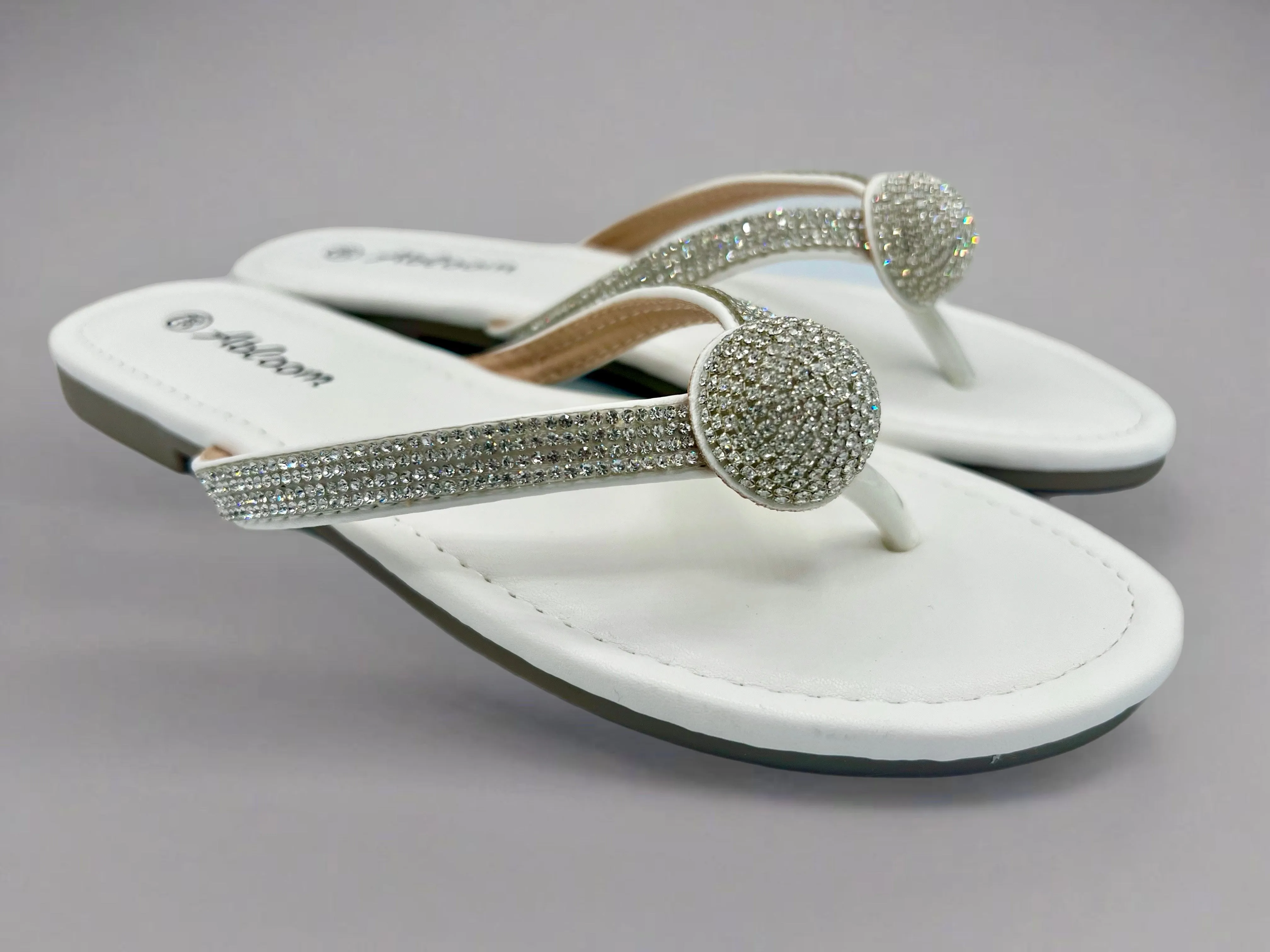 Caprice sandals - white. 3s & 4s ONLY